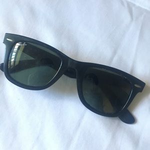 Ray ban wayfarer black sunglasses